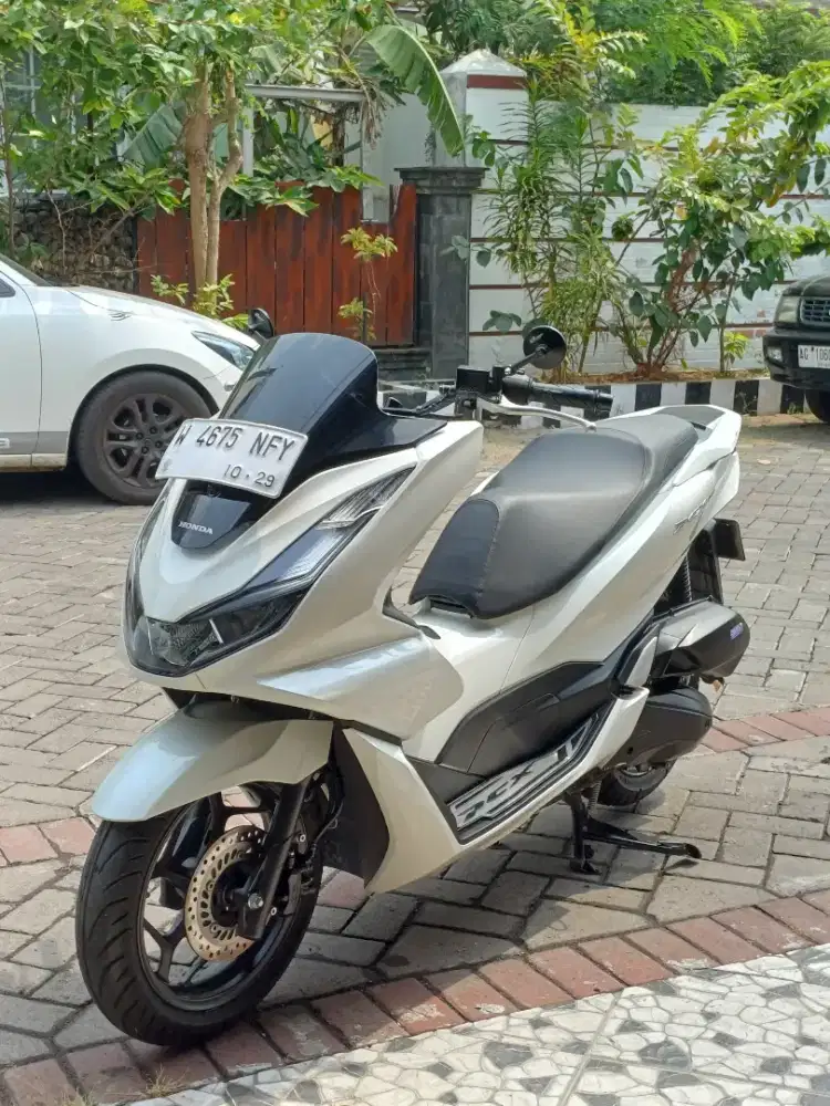 Honda PCX 160 Tahun 2024 Low Kilometer
