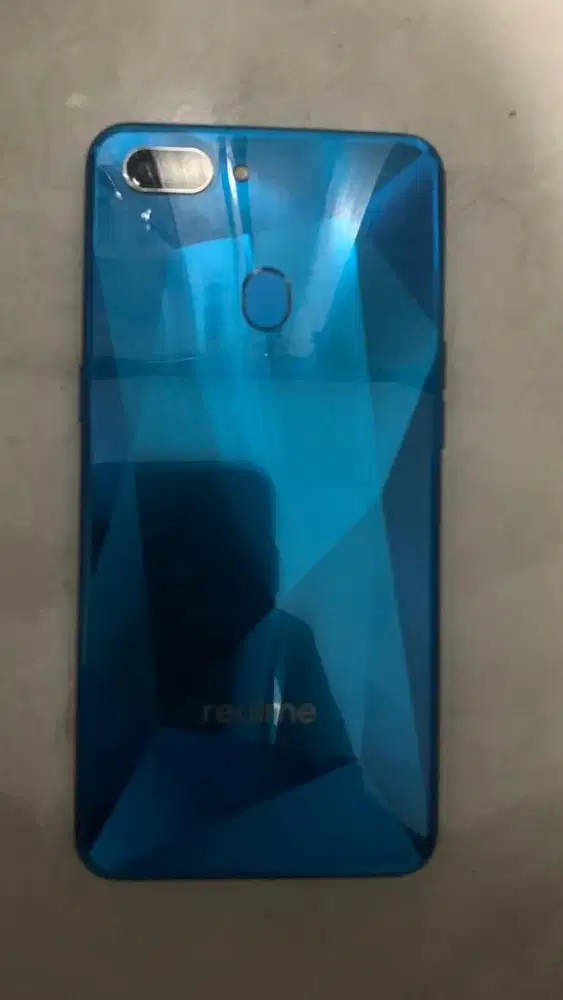 HANDPHONE REALME 2 BIRU