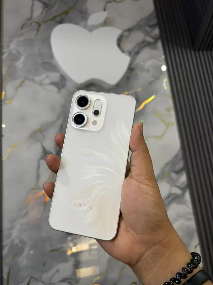 Oppo Reno 14 5G White 12/256 Second Resmi Oppo Indonesia