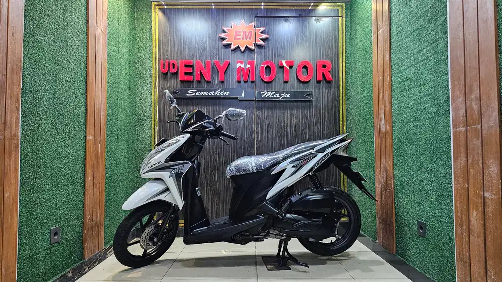 UD ENY MOTOR - Honda Vario 125 thn 2013 buruan