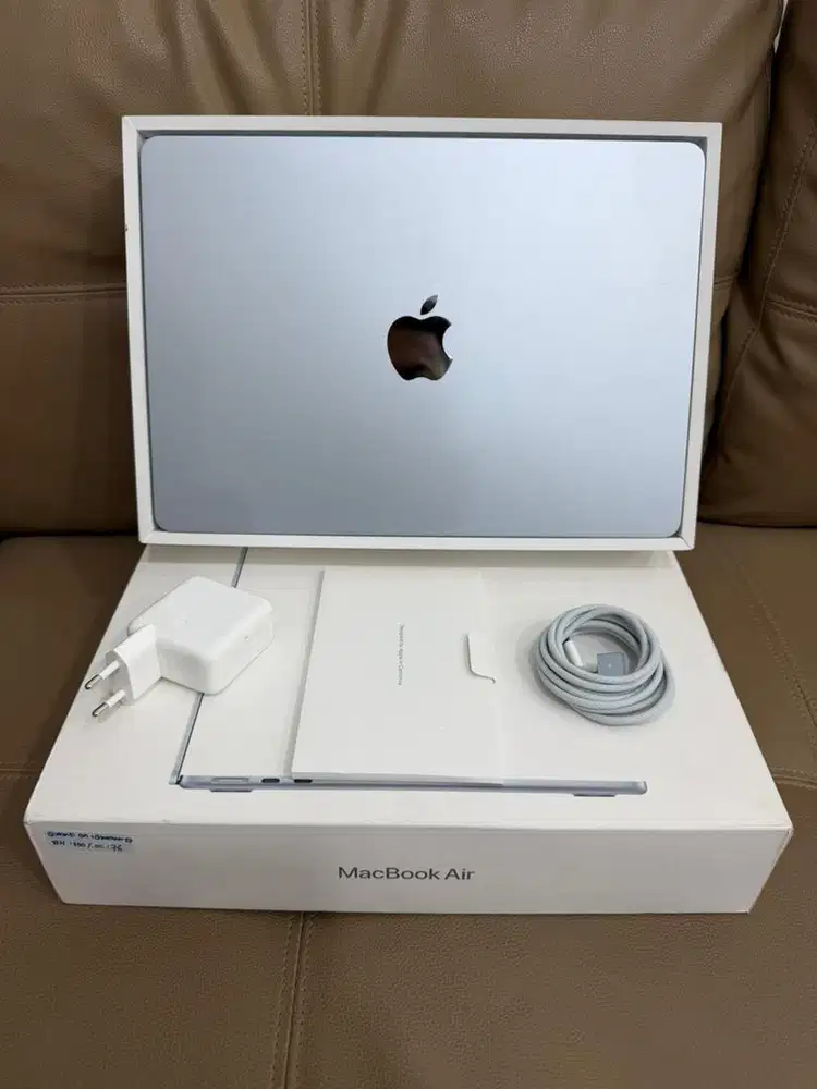 MacBook Air M4 13inch 16/256Gb iBox, Sky Blue