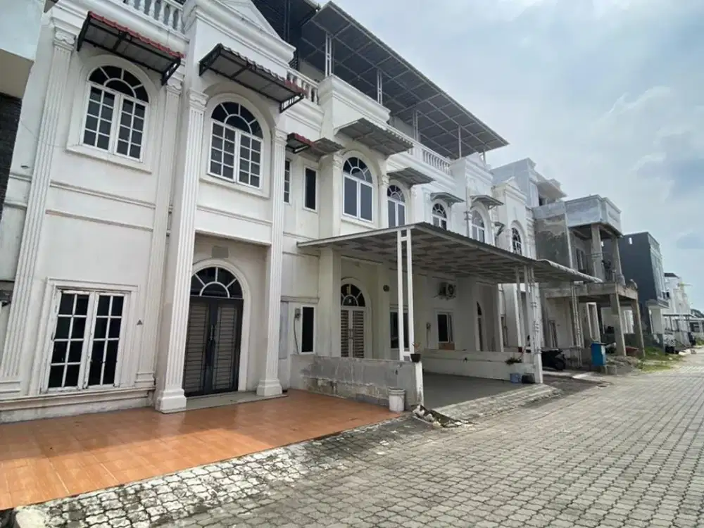 DIJUAL RUKO 3 LANTAI SIAP HUNI KOMPLEK THE RAZTAN PALACE – SUNGGAL
