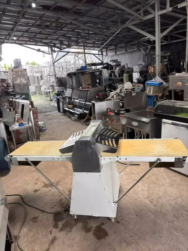 DOUGH SHEETER
Model BDQ 520C
Muluss 

Harga 16.550.000
f