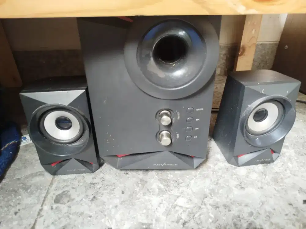 Speaker Advance Aktif Portable M180BT SubwooferBASS