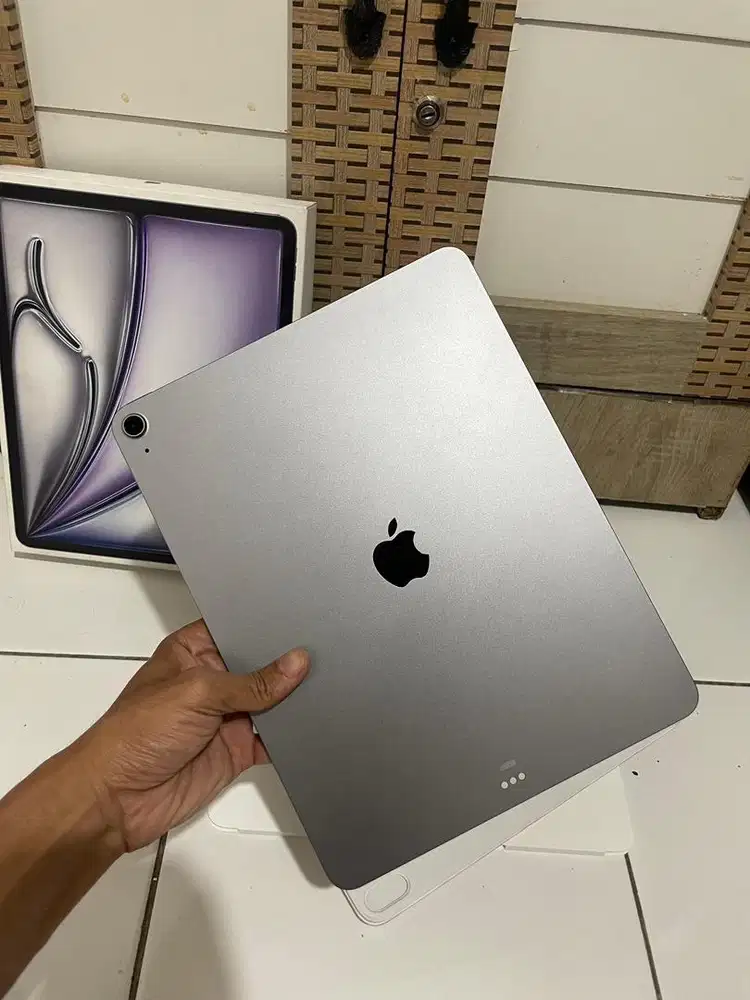 iPad Air 13-inch M3 128GB Wi-Fi Space Gray