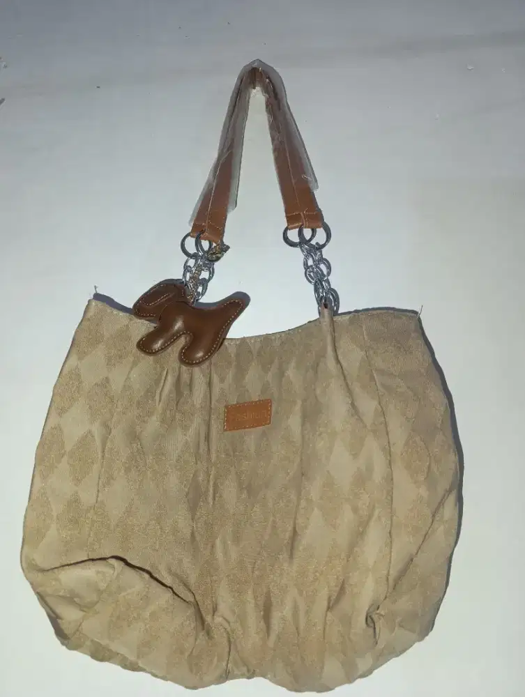 Tas warna khaki