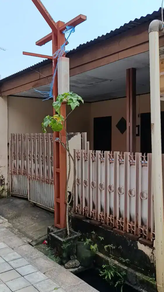 JUAL RUMAH STRATEGIS