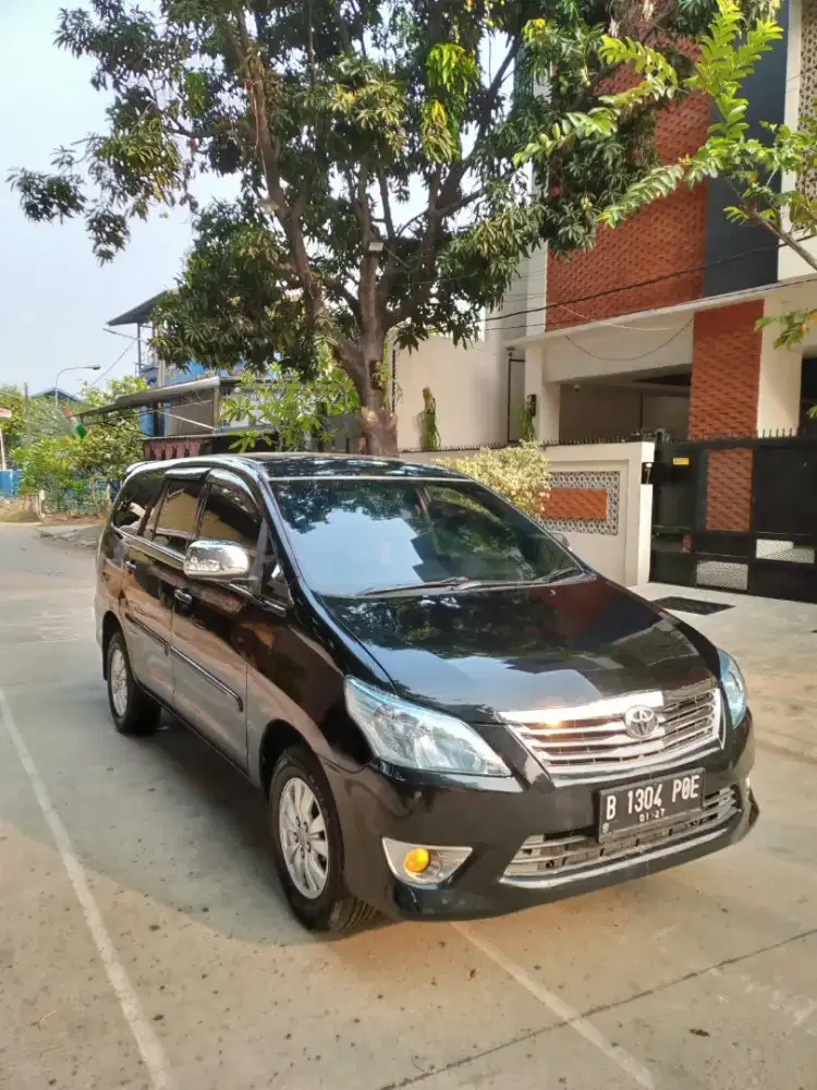 Toyota Kijang Innova G 2012