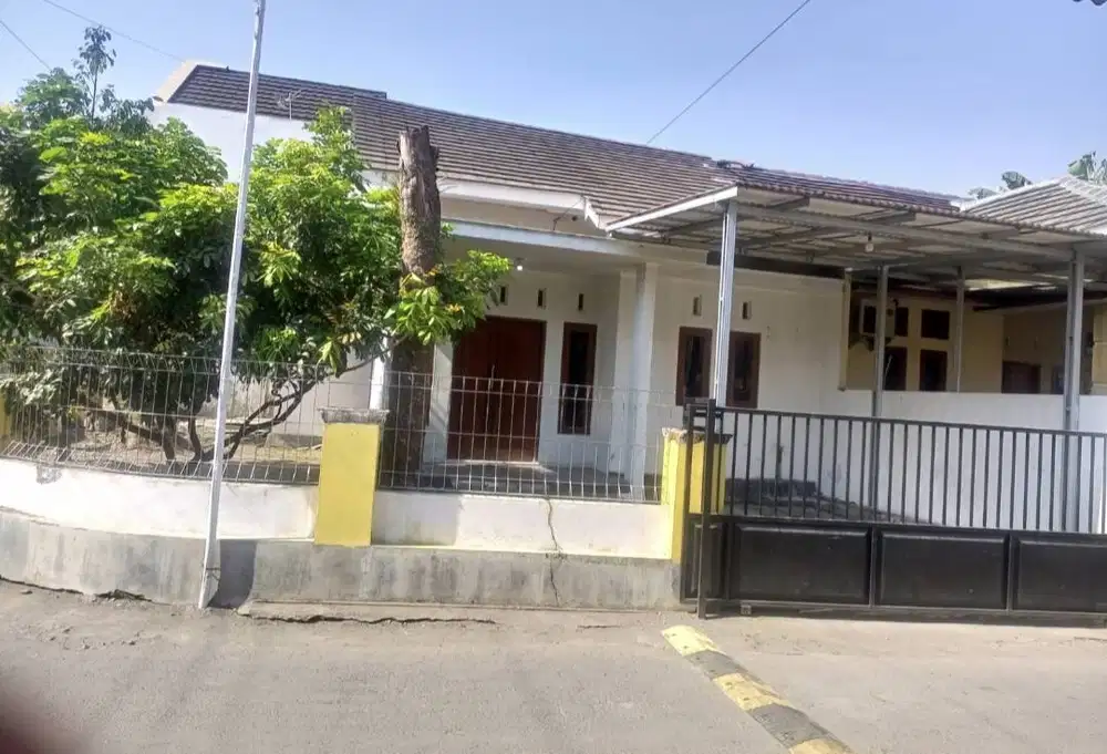 Rumah di Kontrakkan dekat Polres Sleman, RSUD Murangan Sleman