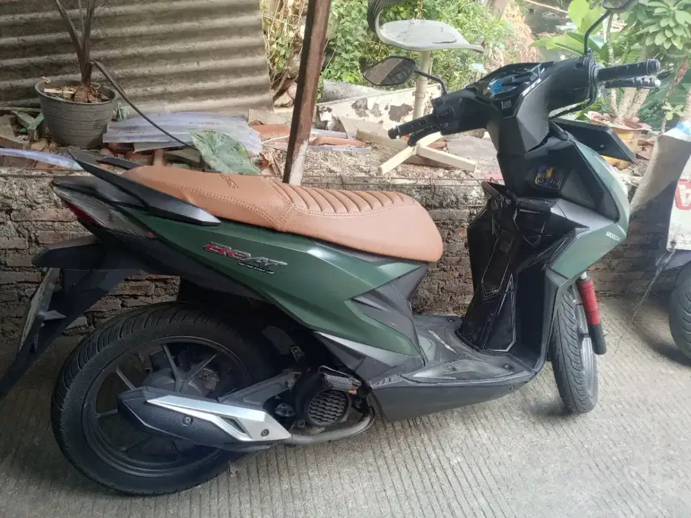 Dijual motor Honda Beat THN 2023 mulus