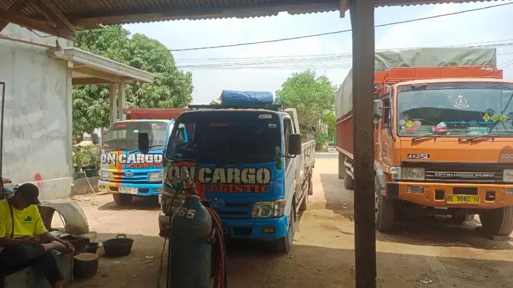 Driver mobil barang