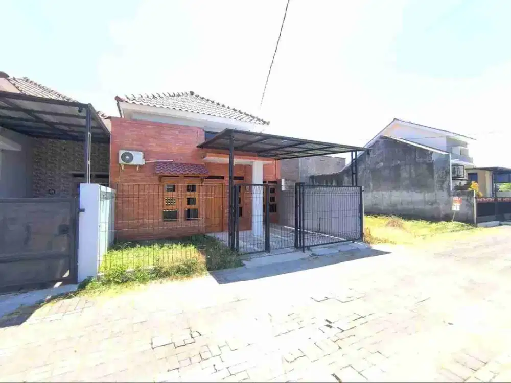 Kontrakan Rumah Cantik Cluster Strategis Dekat GOR Manahan