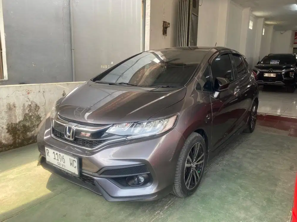 HONDA JAZZ RS MATIC 2018 GREY JARANG ADA