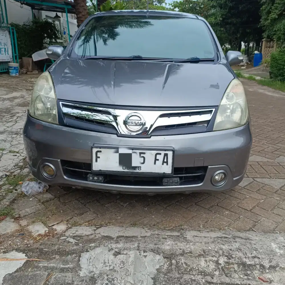 Nissan Grand Livina 1.5 Ultimate AT