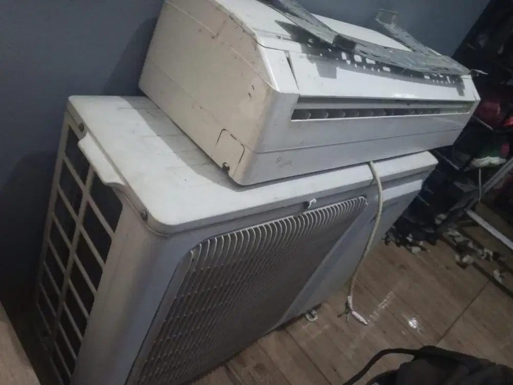 Terima ac bekas rusak