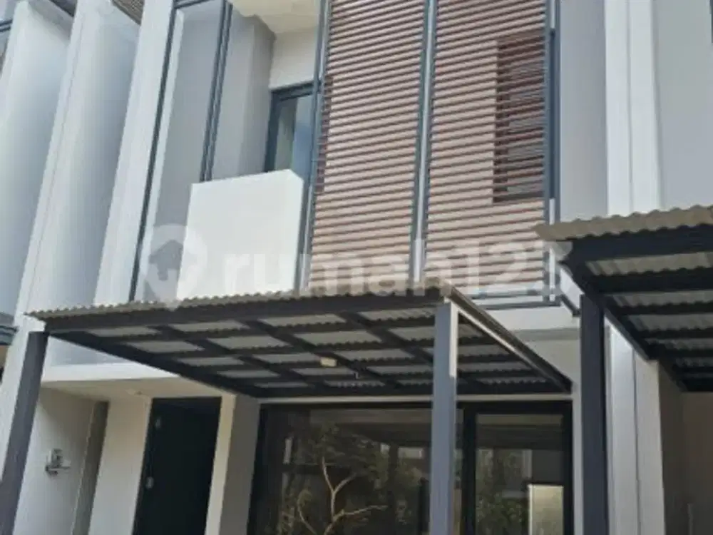 Rumah di BSD City Bangunan Full Furnish Siap Huni Bebas Banjir