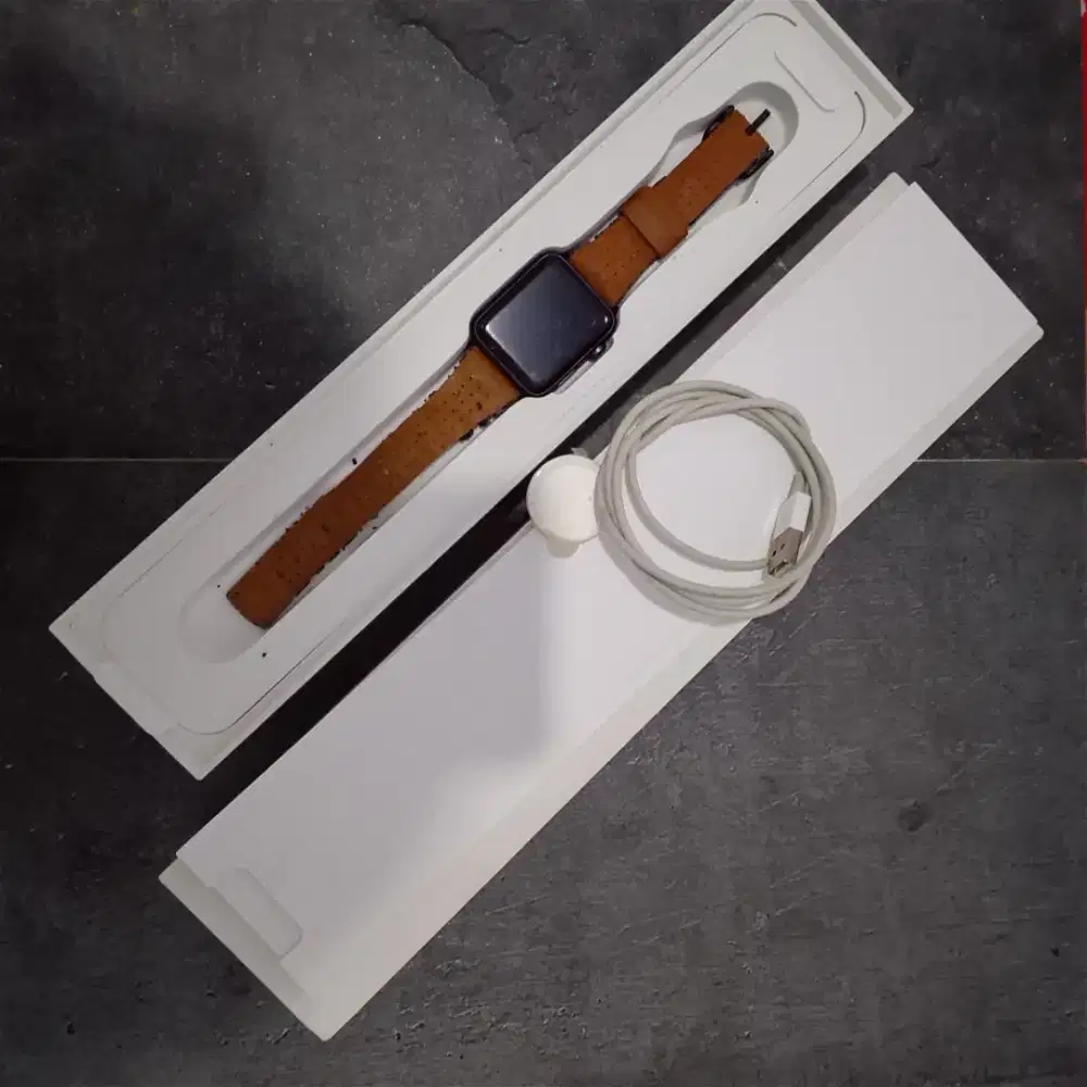 Dijual apa adanya Apple Watch Series 2 42mm (Kondisi Mati Total