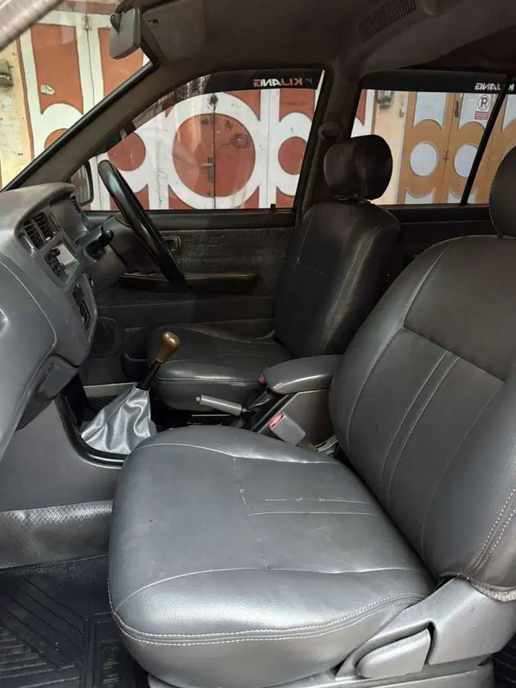Toyota Kijang 2000 Bensin