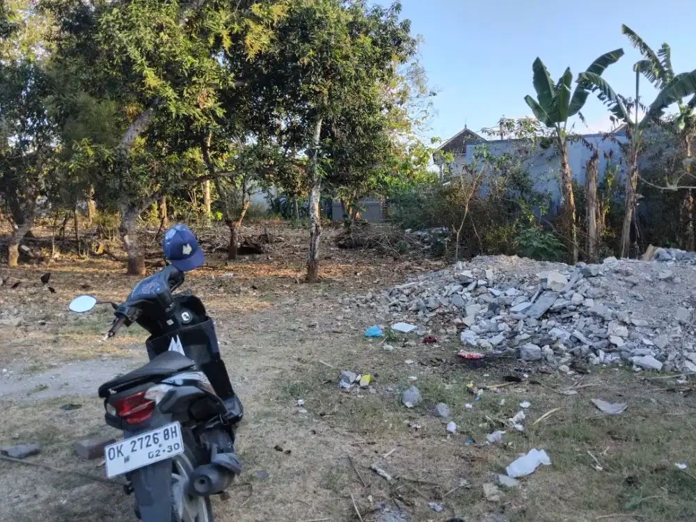 Di kontrakan sebidang tanah lokasi strategis