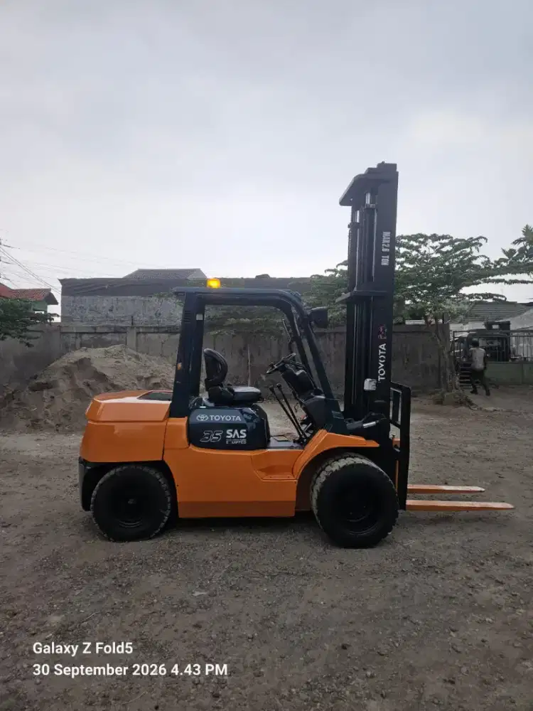 Forklift Toyota 3,5 Ton,Manual,Tiang 5 Meter,14Z-II,7FD35N,Tahun 2012
