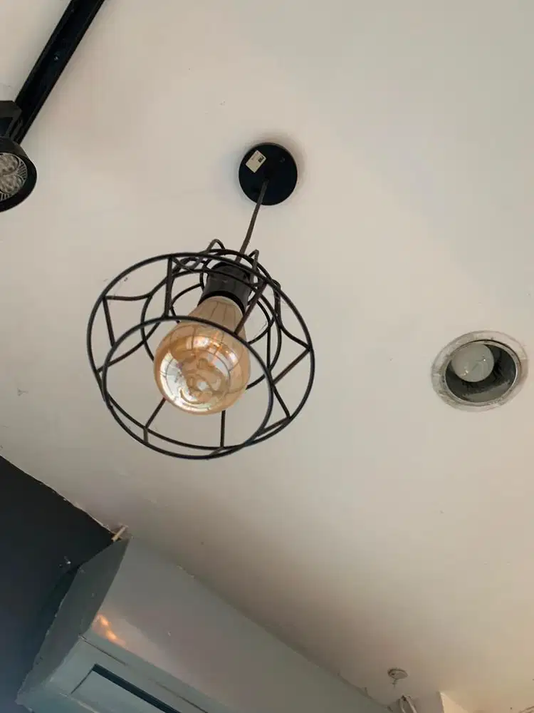 Lampu Gantung Cafe Aesthetic