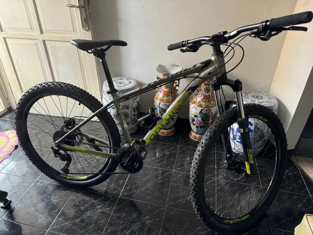 Sepeda MTB Polygon Premier Five Size S
