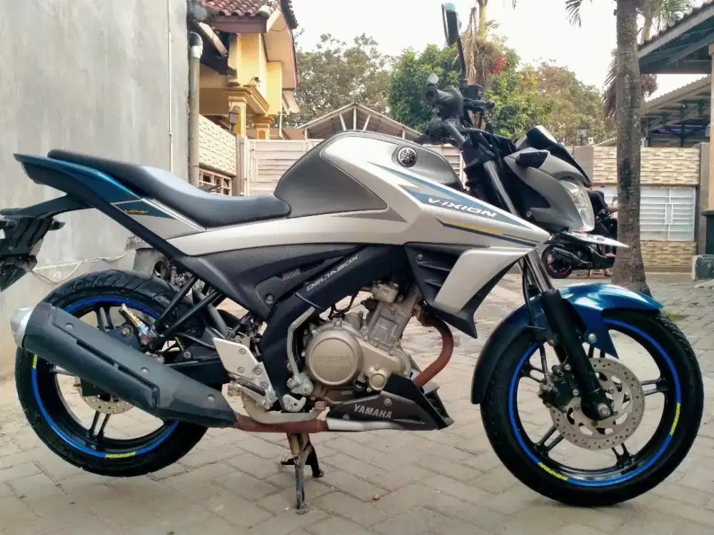 Yamaha Vixion R lengkap sehat mesin segel keterangan detail dibawah