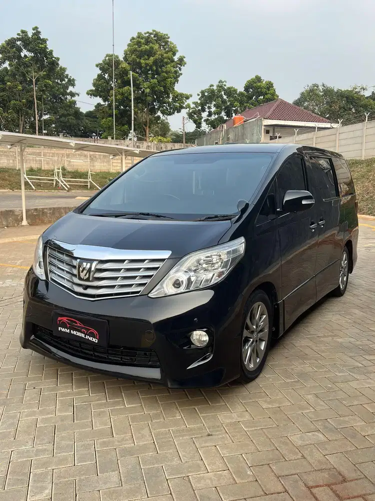 Toyota alphard 2.4 premium sound AT 2011 istimewa,low km, mulus,murahh