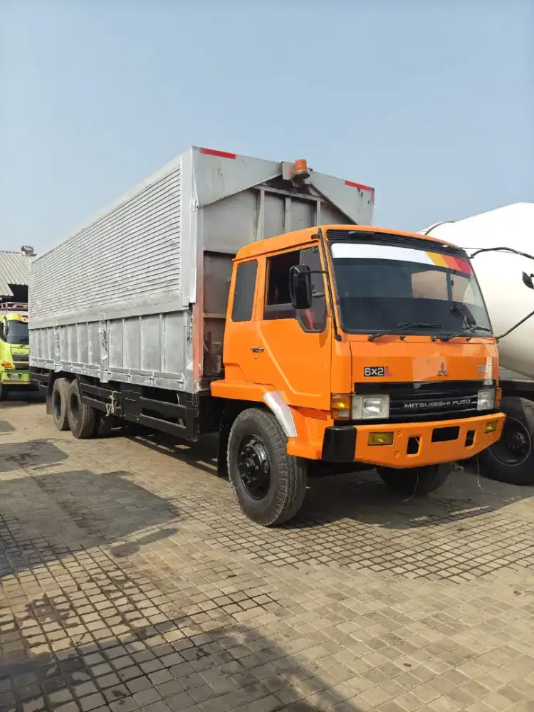 WING BOX MITSUBISHI FUSO FN 517 ML