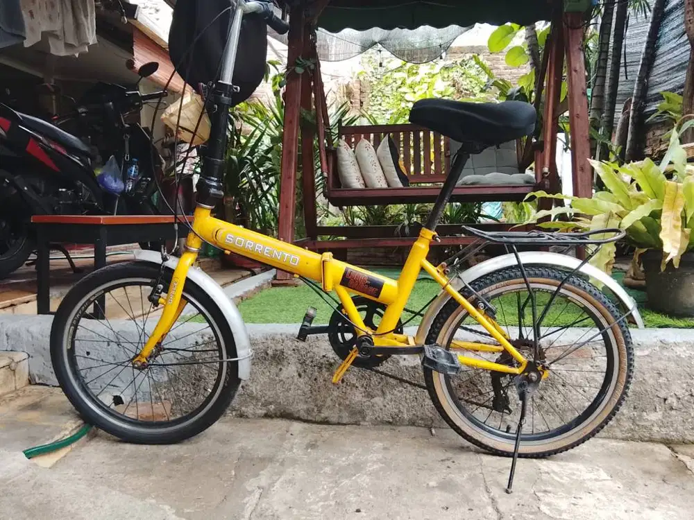 SORENTO - WARNA KUNING