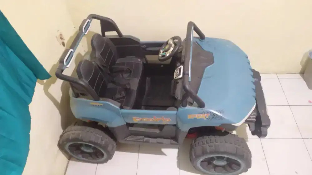 Mobil mobilan aki anak