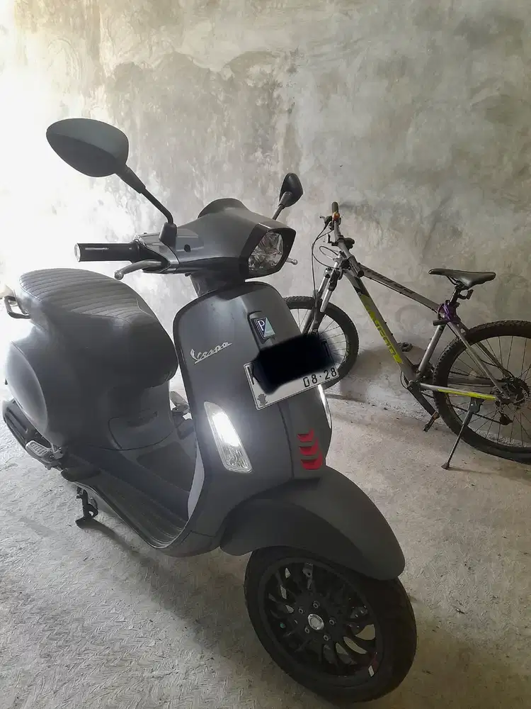Vespa sprint S 2023 metic