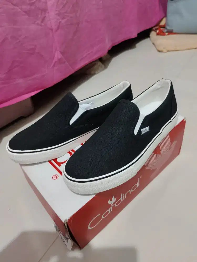 Sepatu Cewek Cardinal size 38