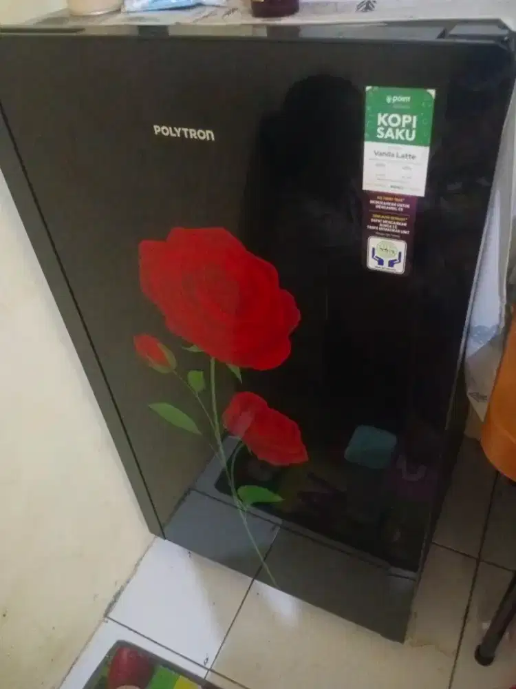 KULKAS POLYTRON 1 PINTU JUAL CEPAT MAU PINDAHAN