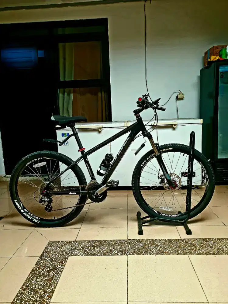 Sepeda Gunung Cannondale MTB