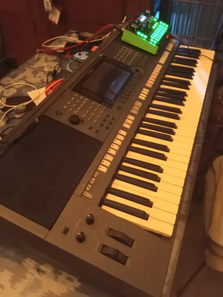 Yamaha PSR S770