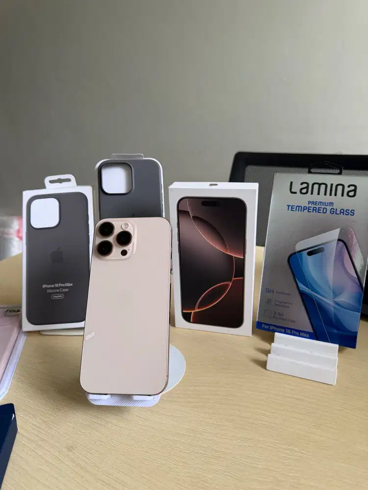 iPhone 16 Pro Max 256GB Dessert Titanium