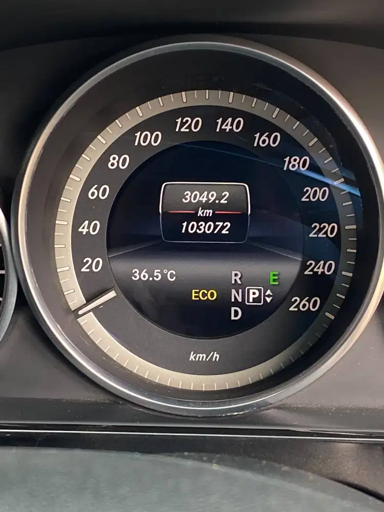 Dijual mobil Mercedes Benz E 250 th.2015 Diesel AT