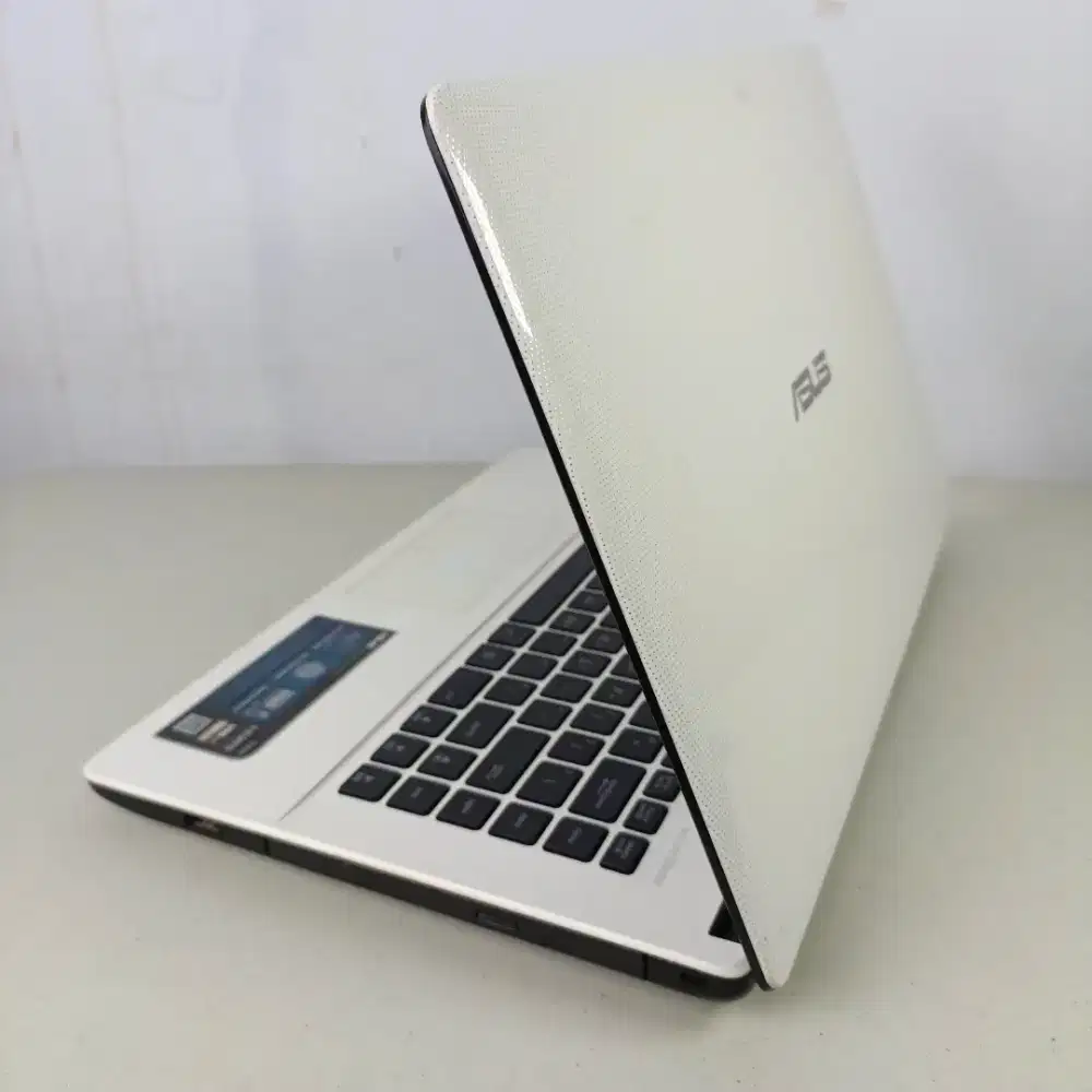 Laptop Murah ASUS A450C Ram 4GB HDD 500GB Mulus