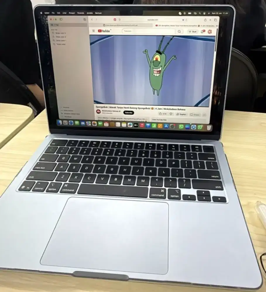 Apple MacBook Air 13” 2025