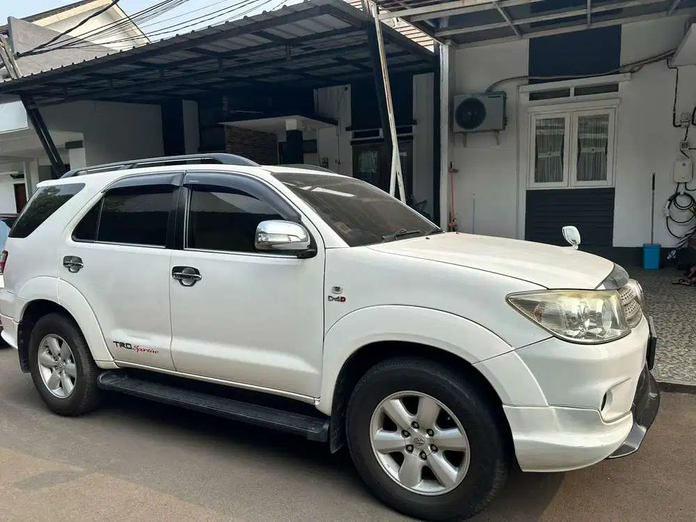 Toyota Fortuner 2011 Diesel