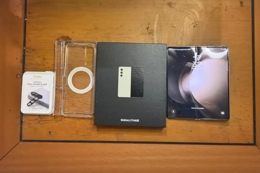 Samsung zfold fold 5 seken like new SEIN