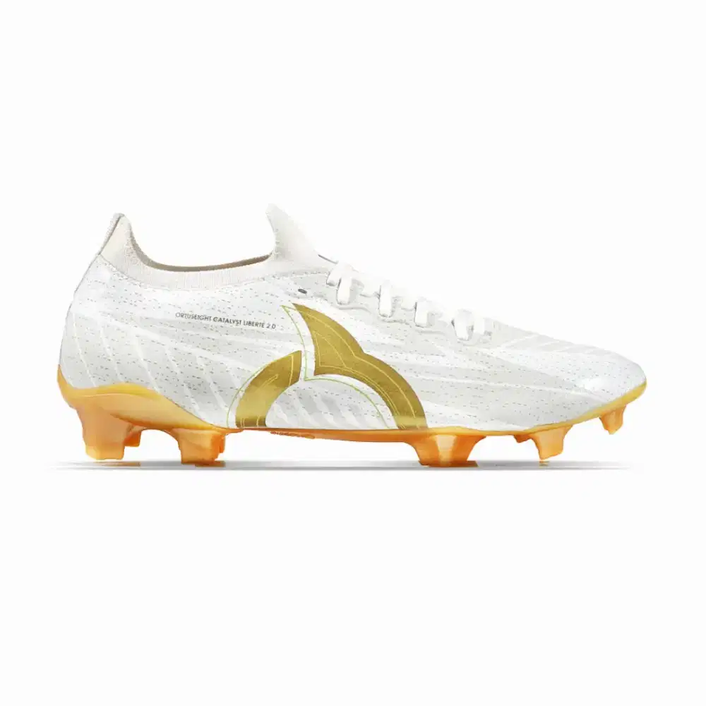 Sepatu Bola Catalyst Liberte Infinity FG Gold Size 41