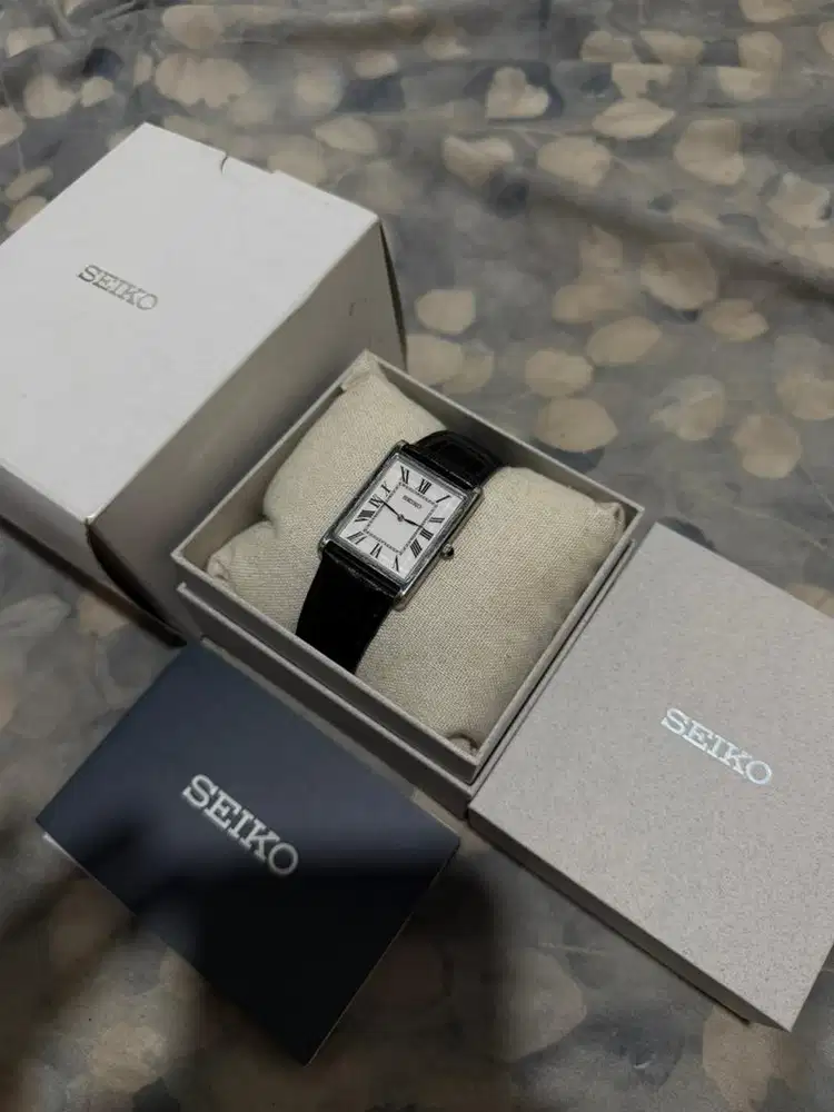 SEIKO SWR103PI TANK MEN WHITE DIAL BLACK LEATHER STRAP
