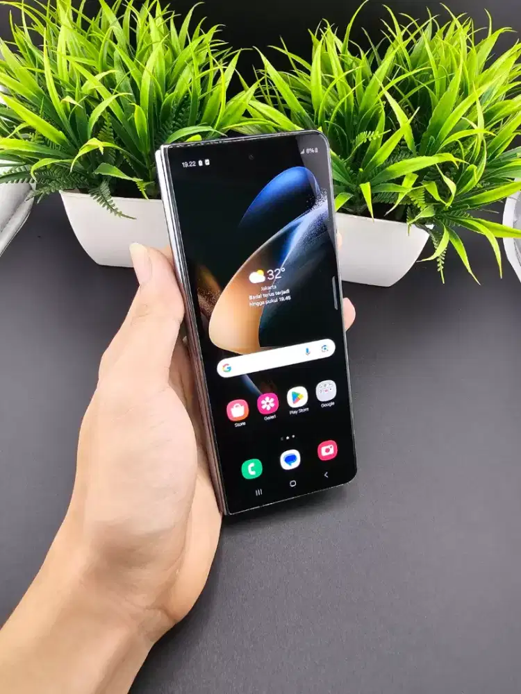 SAMSUNG GALAXY ZFOLD 4 12/256 GB GARANSI RESMI SEIN