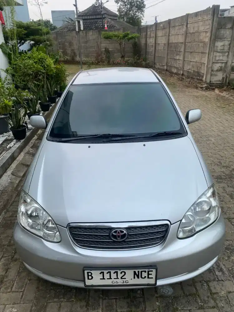 Sedan Altis 2004