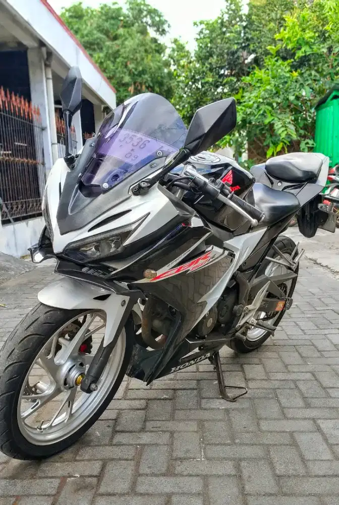 Honda CBR 2017 plat aa