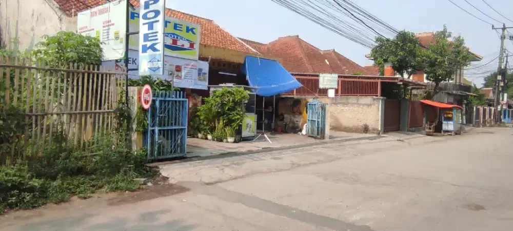 Toko Pinggir Jalan Desa