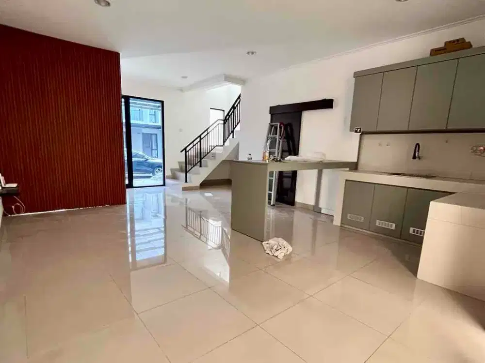 Dijual / Disewakan Rumah Modern Cantik di Cluster Florida PIK 2 – 3+1 BR, Kitchen Set