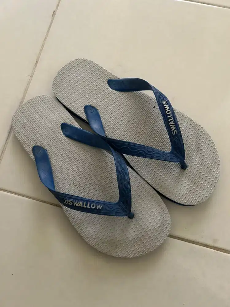 Sendal swallow size besar